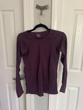 Athleta Foothill Long-Sleeve Performance Top in Plum